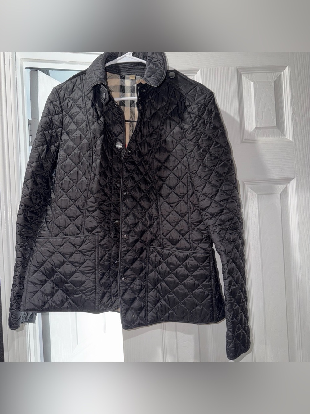 Burberry Women’s Black Quilted Puffer Jacket Size L